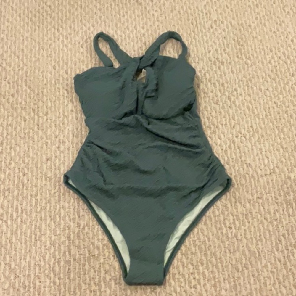 Cupshe One Piece Swimsuit in Dark Green